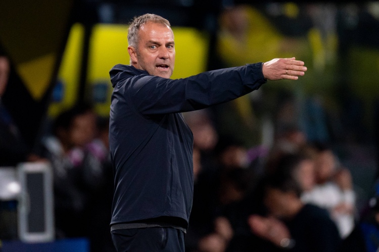 世体：欧足联将暂停对弗里克处罚，后者可在欧冠首轮中现身教练席