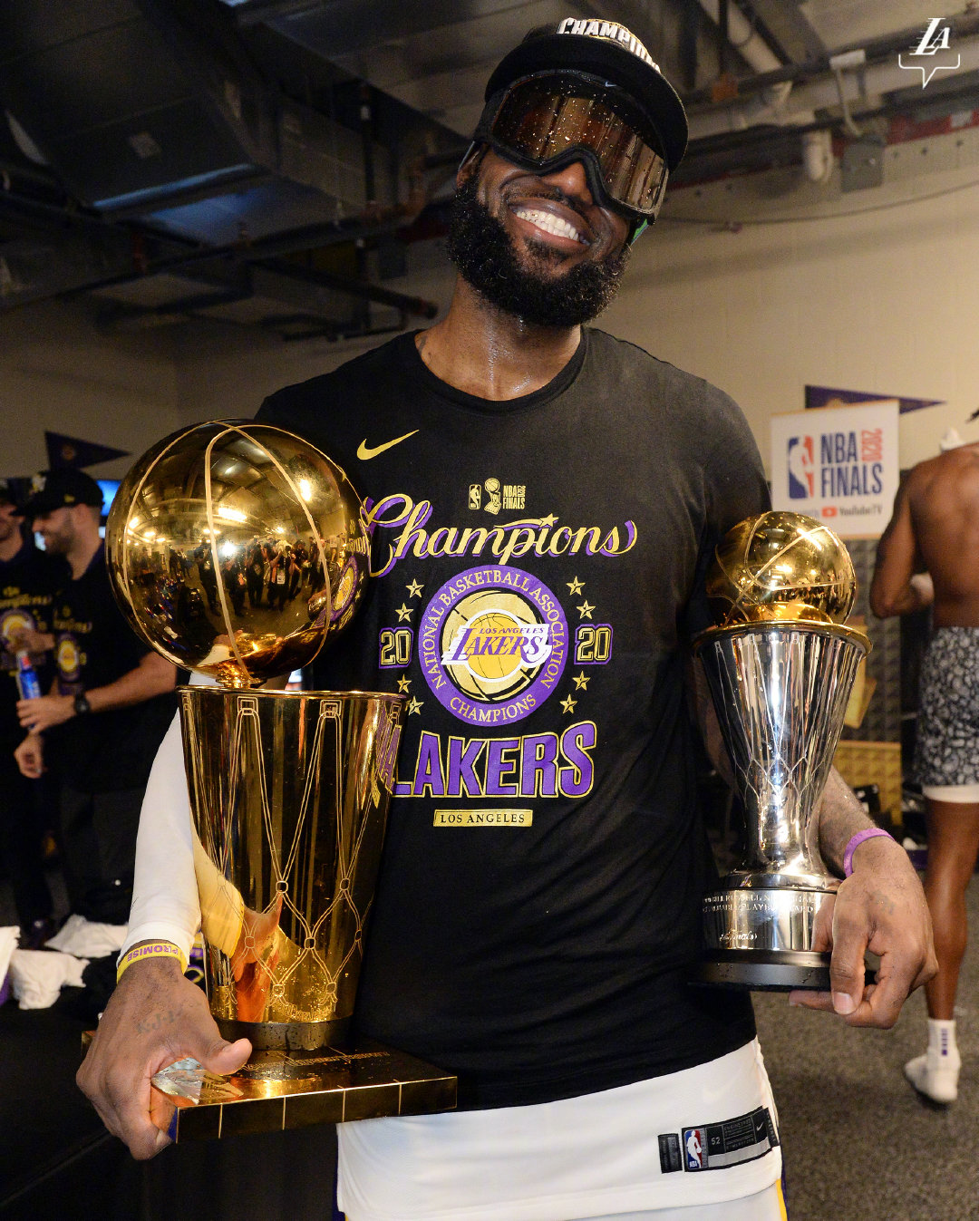 九游体育娱乐-球探:湖人在科比末期一塌糊涂!他们在詹姆斯加盟前就是个笑话!