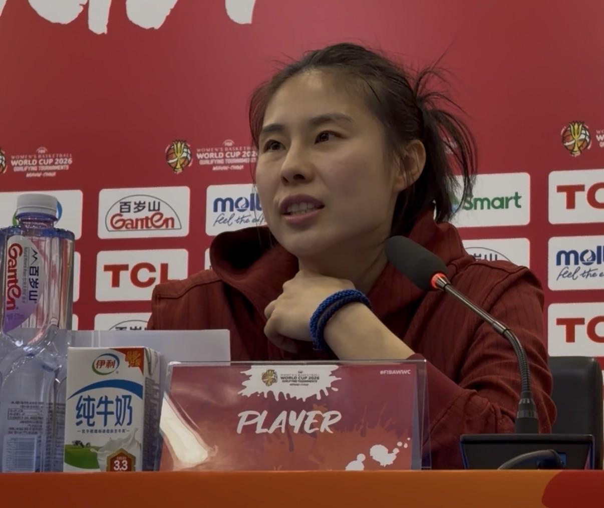 九游体育娱乐-王思雨：之前的女篮已经过去了，希望大家给我们多一点理解和包容